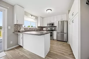 3455 39th St S, Moorhead, MN 56560 - Photo 8