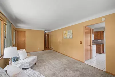 2213 Holloway Avenue E, North Saint Paul, MN 55109 - Photo 26