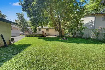 2213 Holloway Avenue E, North Saint Paul, MN 55109 - Photo 14