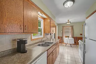 2213 Holloway Ave E, North Saint Paul, MN 55109 - Photo 4