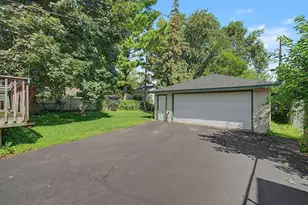 2213 Holloway Ave E, North Saint Paul, MN 55109 - Photo 16