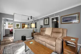 837 Pedersen St, Saint Paul, MN 55119 - Photo 8