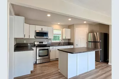 519 E 9th Street, Morris, MN 56267 - Photo 2