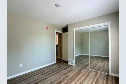 519 E 9th Street, Morris, MN 56267 - Photo 18