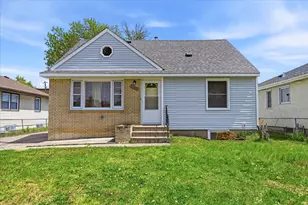1188 Arundel St, Saint Paul, MN 55117 - Photo 1