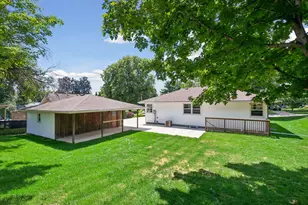 8209 Beard Rd, Bloomington, MN 55431 - Photo 36