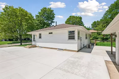 8209 Beard Road, Bloomington, MN 55431 - Photo 38