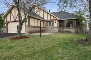 868 Winterberry Ct, Woodbury, MN 55125 - Photo 1