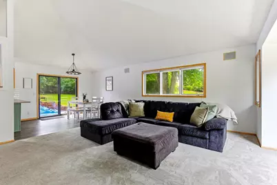 868 Winterberry Court, Woodbury, MN 55125 - Photo 4