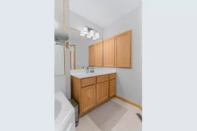 208 Christenson Way NE, Fridley, MN 55432 - Photo 28