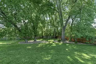 13994 Holyoke Ct, Apple Valley, MN 55124 - Photo 26