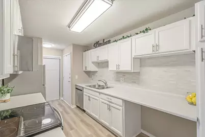 132 Demont Avenue #221, Little Canada, MN 55117 - Photo 4