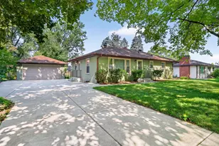 3083 Wilder St N, Roseville, MN 55113 - Photo 14