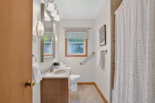 3083 Wilder St N, Roseville, MN 55113 - Photo 10