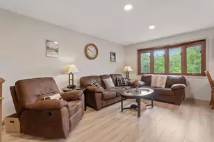 14382 Garrett Ave, Apple Valley, MN 55124 - Photo 6
