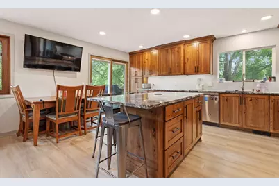 14382 Garrett Avenue, Apple Valley, MN 55124 - Photo 8
