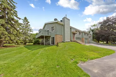 5226 Beachside Drive, Hopkins, MN 55343 - Photo 4