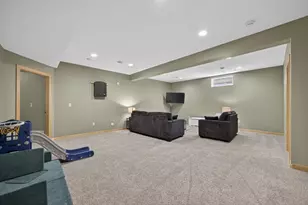 1948 Hadley Creek Dr NE, Rochester, MN 55906 - Photo 18