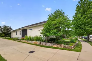 1948 Hadley Creek Dr NE, Rochester, MN 55906 - Photo 30