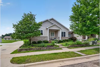 1948 Hadley Creek Drive NE, Rochester, MN 55906 - Photo 2