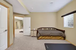 1948 Hadley Creek Dr NE, Rochester, MN 55906 - Photo 24