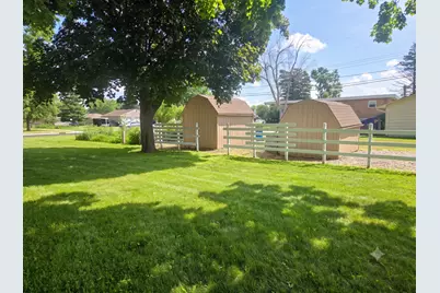 301 S Walnut Street, Belle Plaine, MN 56011 - Photo 8