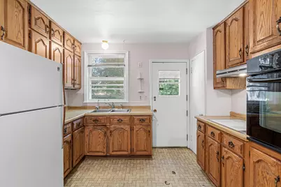 1531 Idaho Avenue W, Falcon Heights, MN 55108 - Photo 10