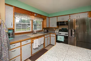 217 1st St NE, Hayfield, MN 55940 - Photo 4