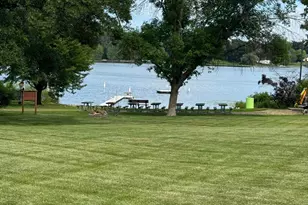 404 Highland Dr, Chanhassen, MN 55317 - Photo 2