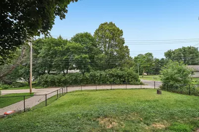 304 17th Avenue N, South Saint Paul, MN 55075 - Photo 10
