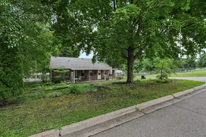 304 17th Avenue N, South Saint Paul, MN 55075 - Photo 6
