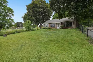 304 17th Ave N, South Saint Paul, MN 55075 - Photo 8