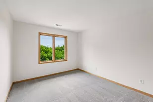 9257 Shetland Rd, Eden Prairie, MN 55347 - Photo 28