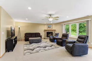 1840 Wyndham Hill Dr, Hastings, MN 55033 - Photo 8