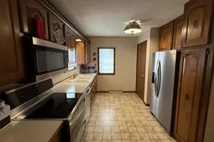 8428 Eastwood Rd, Mounds View, MN 55112 - Photo 8