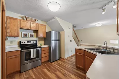 493 Marshland Trail, Chanhassen, MN 55317 - Photo 18