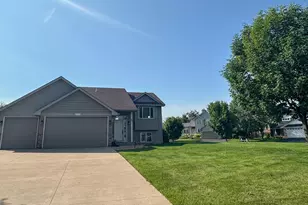 15347 Wintergreen St NW, Andover, MN 55304 - Photo 2