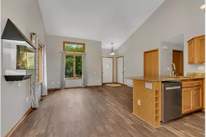 2215 Imperial Drive, Saint Cloud, MN 56301 - Photo 6