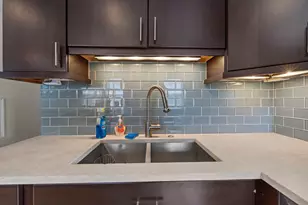 1785 Dupont Ave S, Minneapolis, MN 55403 - Photo 16
