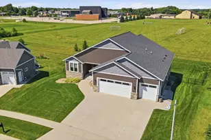 515 21st Pl NE, Kasson, MN 55944 - Photo 10