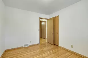 2507 Burnham Rd, Minneapolis, MN 55416 - Photo 18