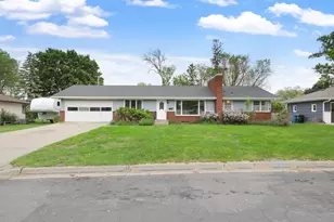 561 Bennett Dr NE, Fridley, MN 55432 - Photo 34