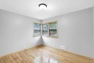 561 Bennett Dr NE, Fridley, MN 55432 - Photo 18