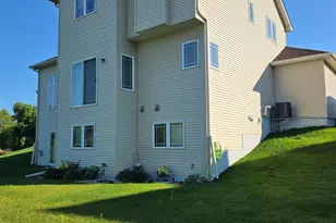 375 Rowena Ct S, Elko New Market, MN 55054 - Photo 2