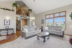 375 Rowena Ct S, Elko New Market, MN 55054 - Photo 4
