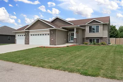 2011 12th Avenue NE, Austin, MN 55912 - Photo 2