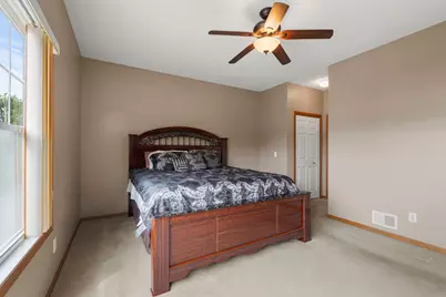 1646 White Pine Way #B, Carver, MN 55315 - Photo 24