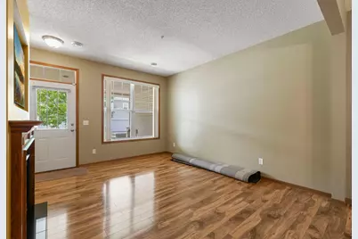 1646 White Pine Way #B, Carver, MN 55315 - Photo 8