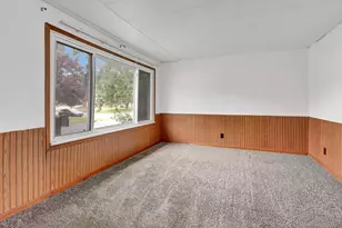 900 Louise Ln, Lake City, MN 55041 - Photo 2