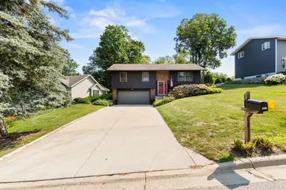 2517 Woodland Drive, Faribault, MN 55021 - Photo 2